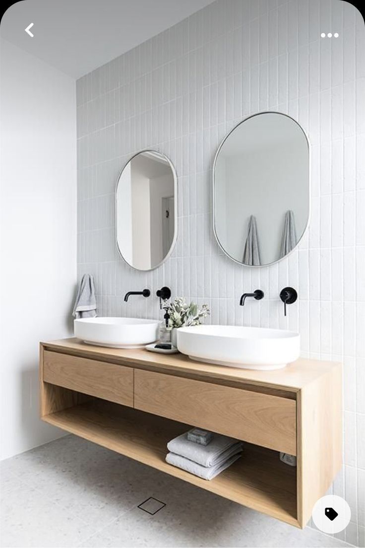 Umhlali Vanity