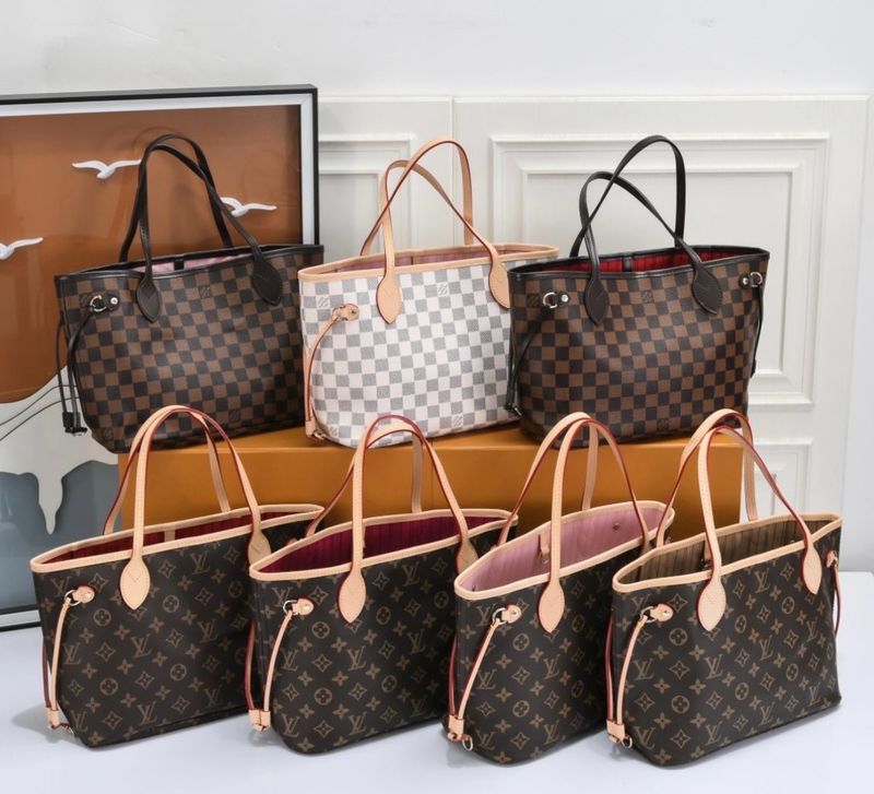 LV Neverfull Small