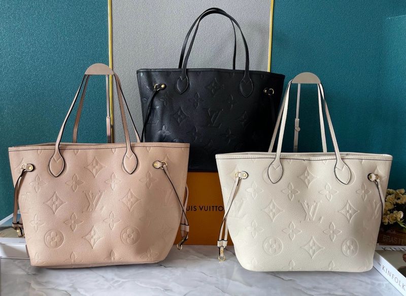LV Solid Neverfull MM