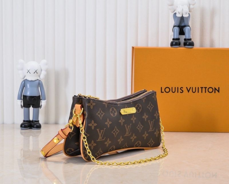 LV Pochette