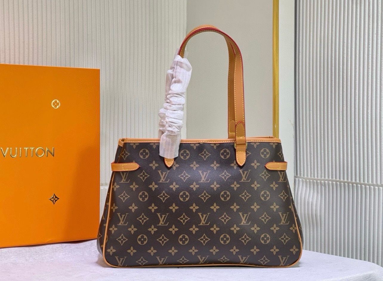 LV Purse