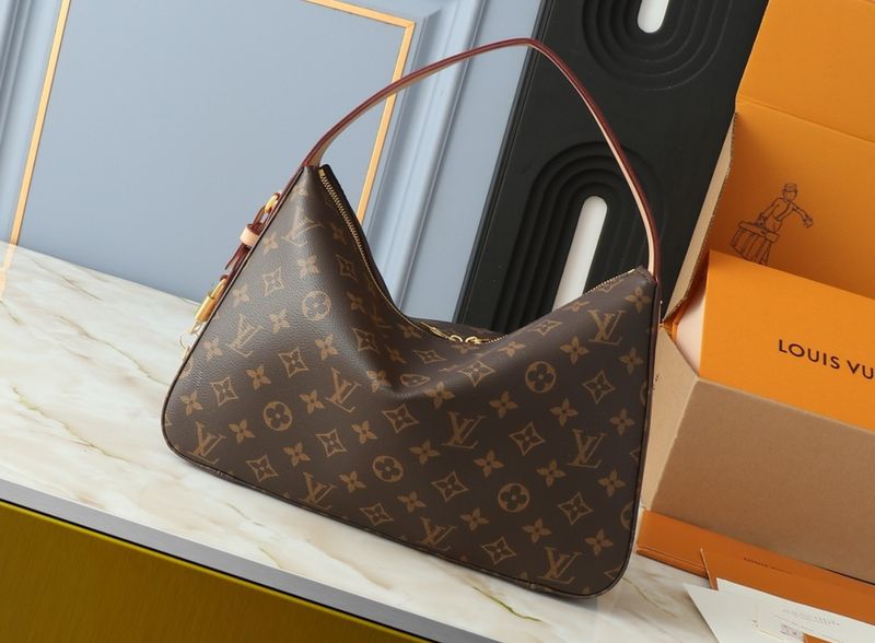 LV Purse