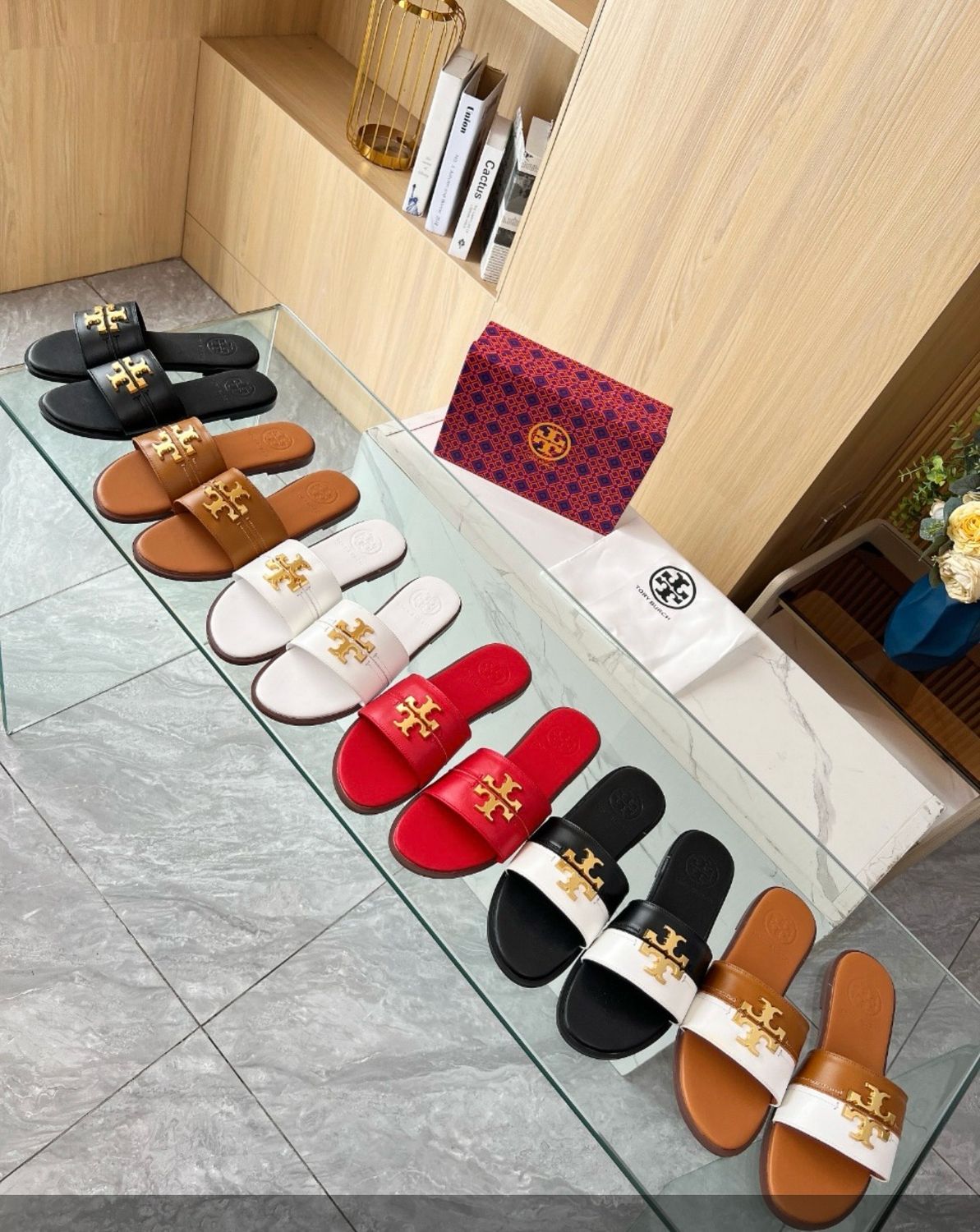 TB sandal