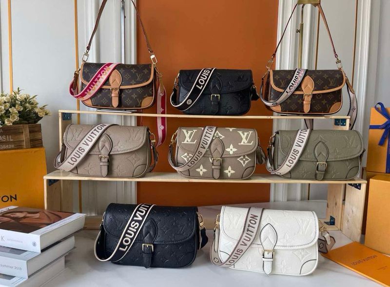 LV Purse