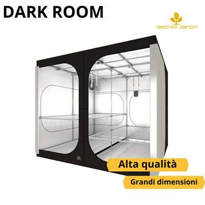 Secret Jardin Dark Room