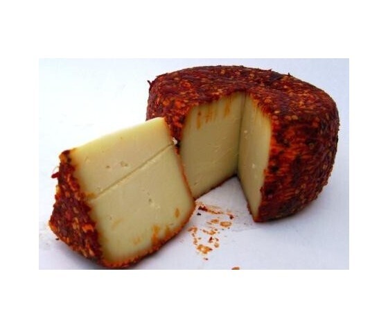 Formaggio pecorino fresco al peperoncino