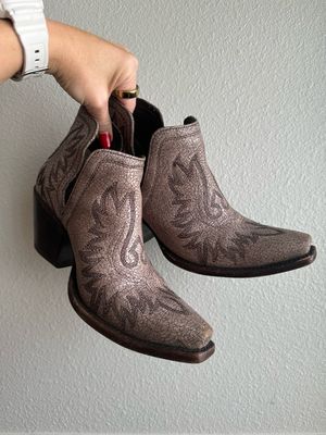 Ariat Dixon Bootie — Size 8