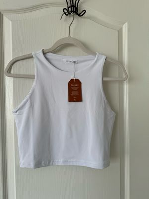 Reoria Cropped White Tank NWT — Medium