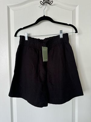 H+M Black Linen Shorts — Small