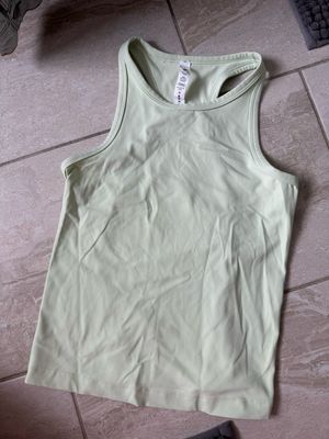 Lululemon Size 6 Tank