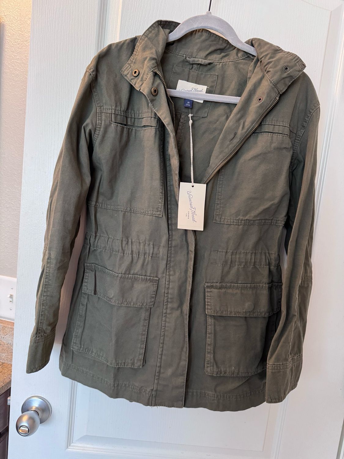 Universal Threads Cargo Coat- XS ( Fits Like Small )