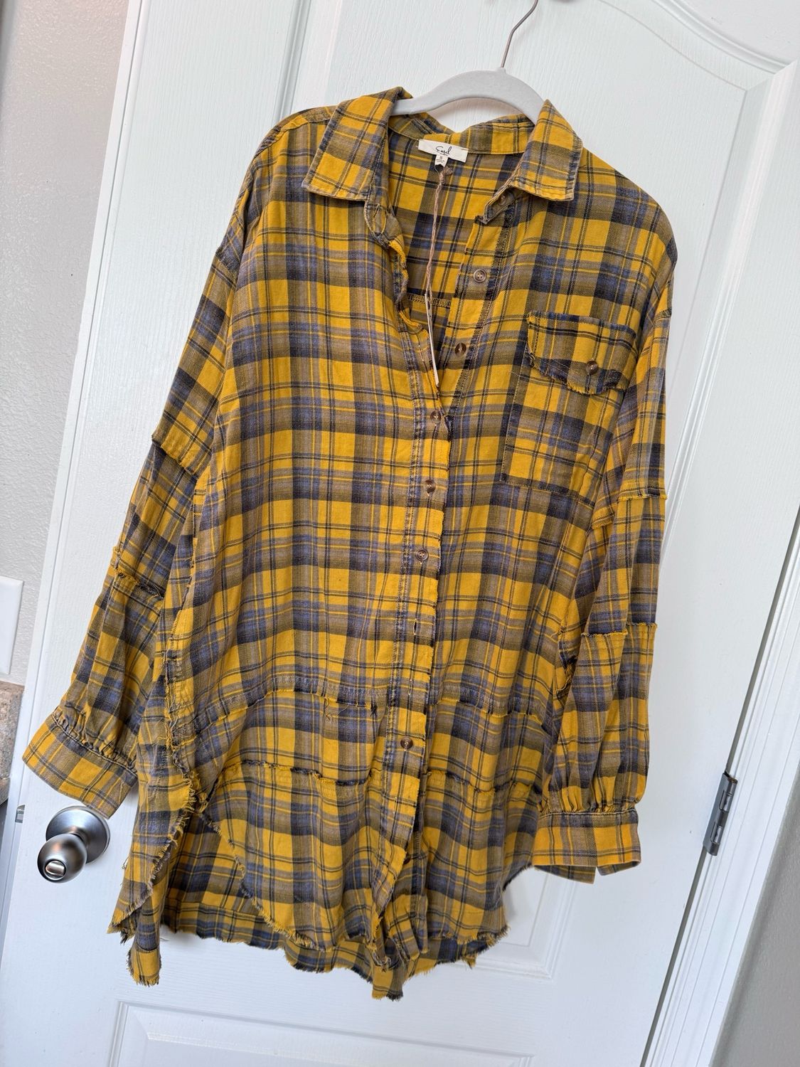 Yellow plaid longer plaid Flowy — Size Small NWT