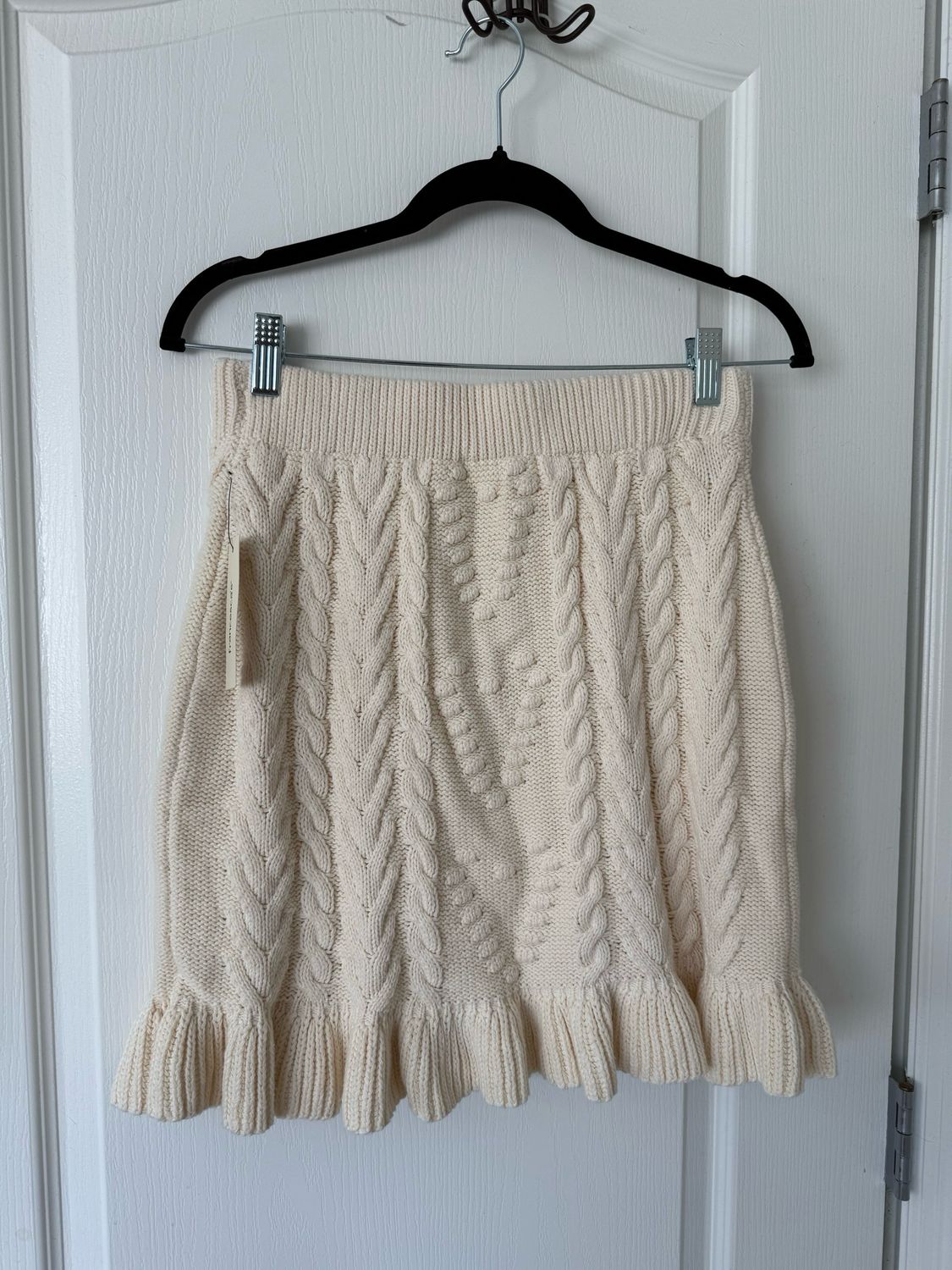 Francesca’s Crotchet Skirt Cream Size M NWT