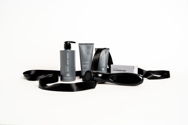 Black LumiSpa iO + Men’s Line