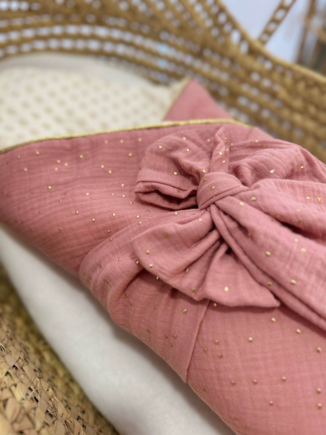 Nid d&#39;ange d&#39;emmaillotage ROSE THÉ