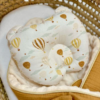 Coussin ourson montgolfières 