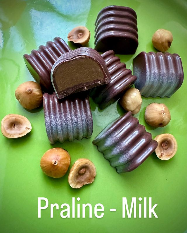 Praline (hazelnut) - Milk Chocolate