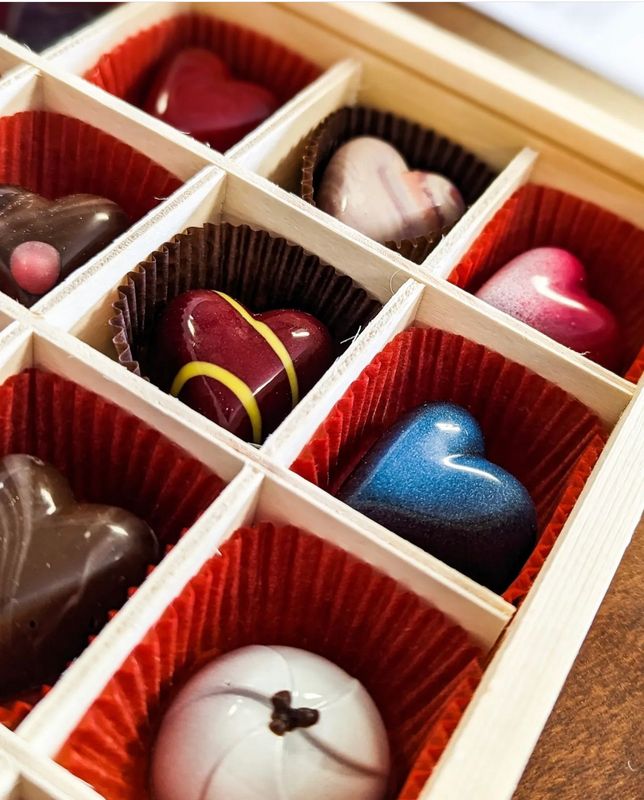 9 Piece Box Assorted