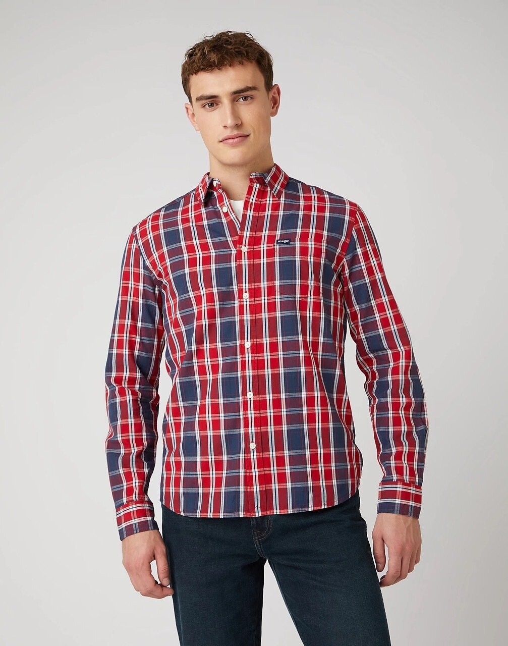 WRANGLER ONE POCKET SHIRT IN CHINESE RED