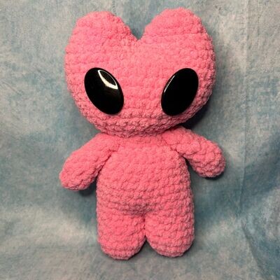 Peaniez: Valentine's Day "Amoura" Amigurumi Crochet Alien #3