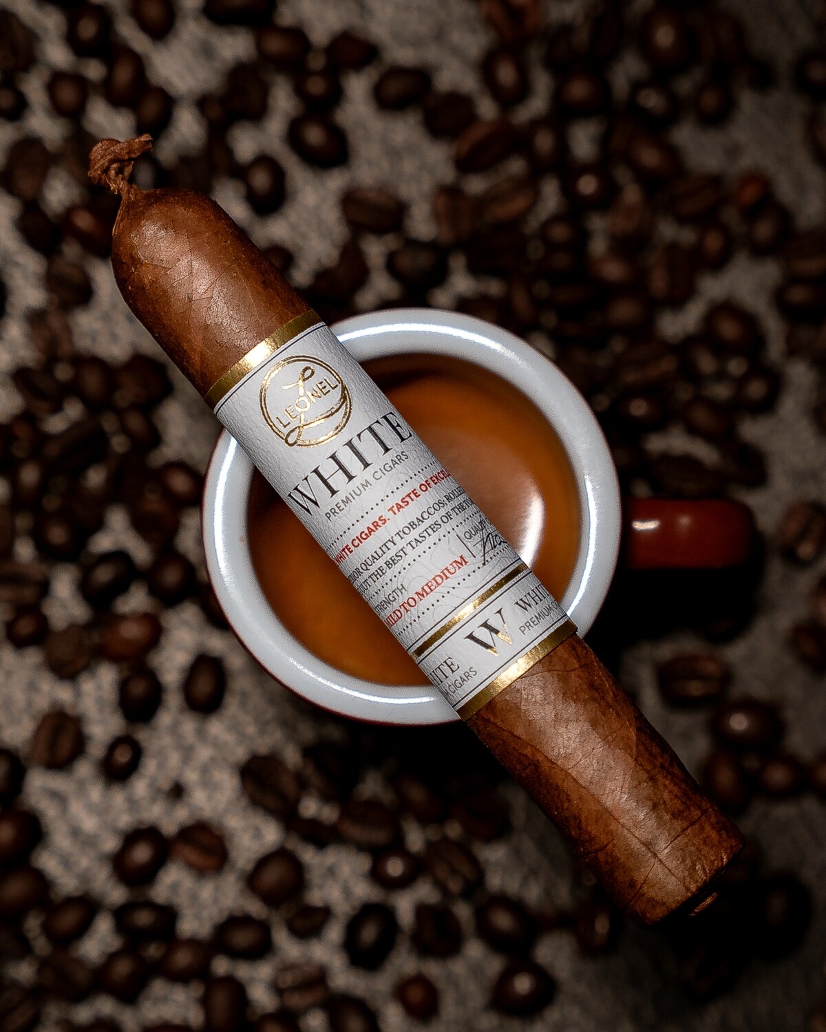 Leonel - White - Robusto