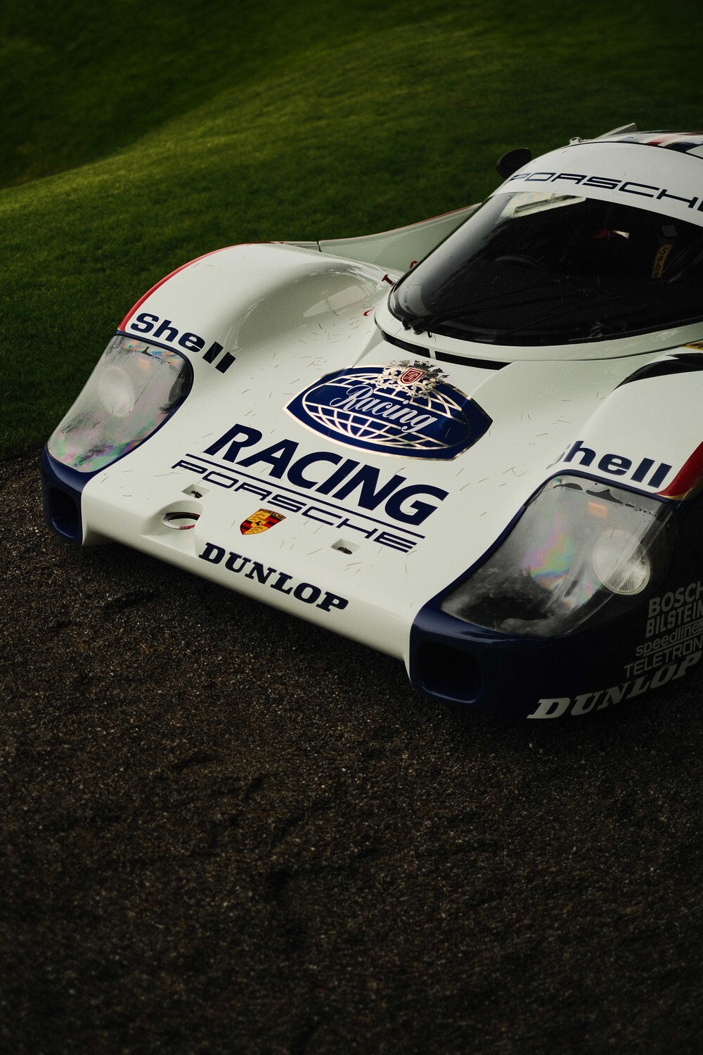 PORSCHE 956