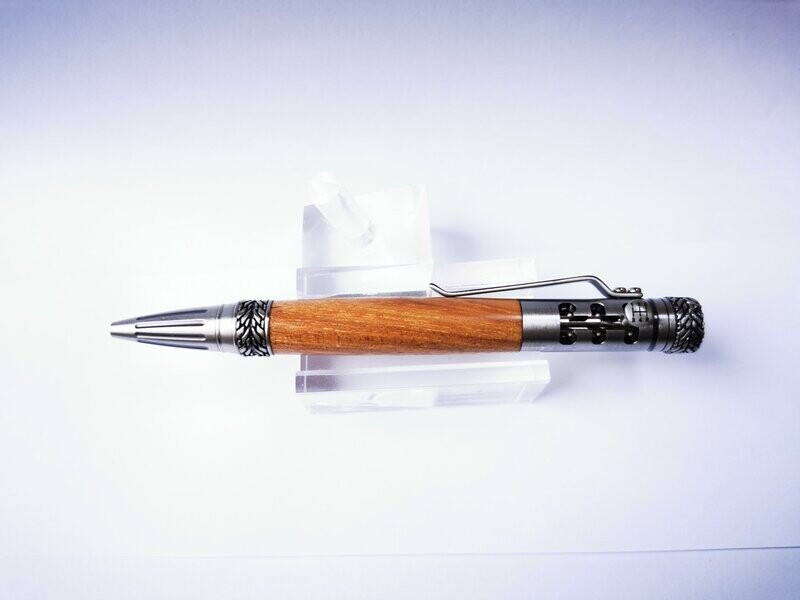 Gearshift ballpoint with Oak from Sherwood Forest