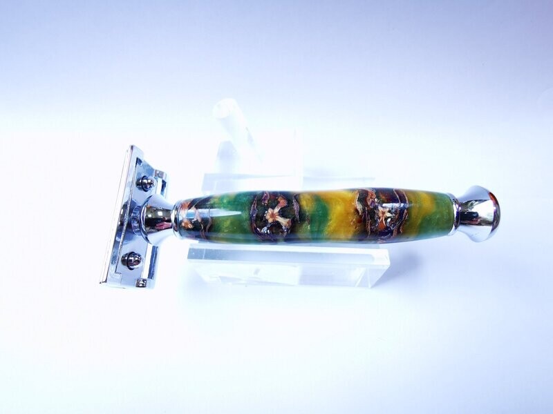 Resin & Pine Cone safety razor