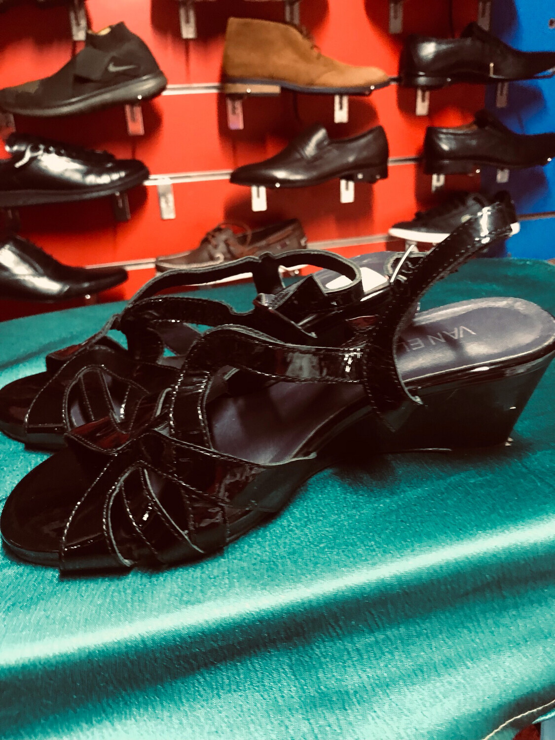 Ladies Super Adjustable Shoe