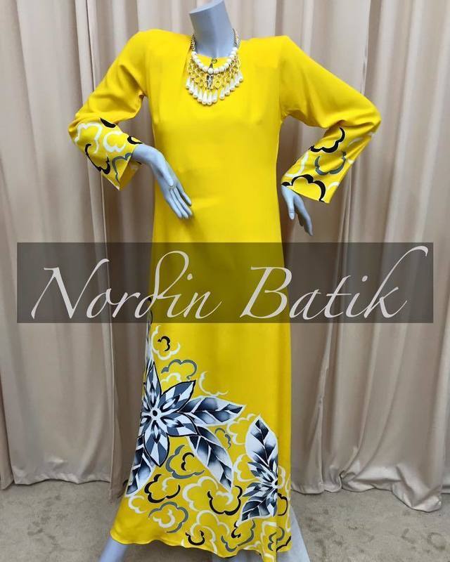 Jubah Bunga Kuning