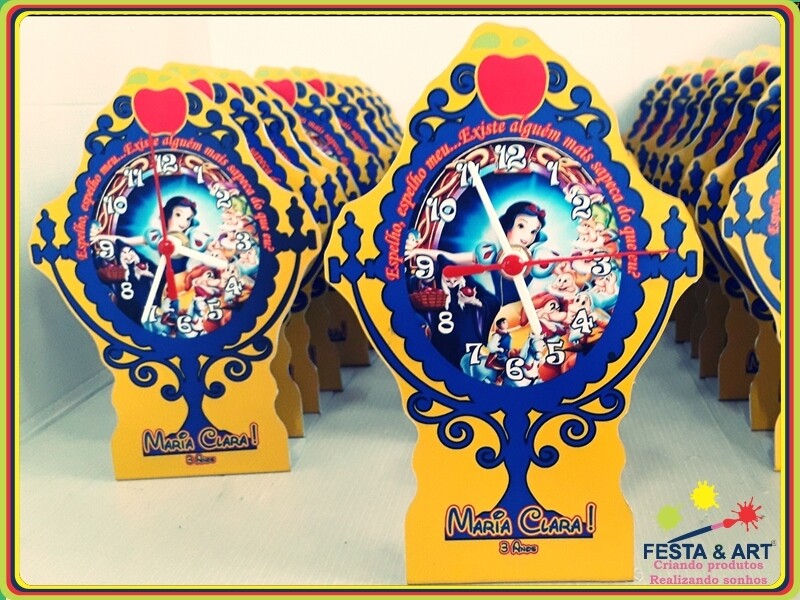 Relógio corte especial - Branca de Neve