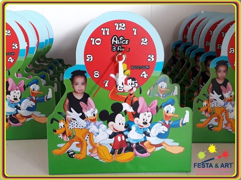Relógio corte especial - Turma do Mickey