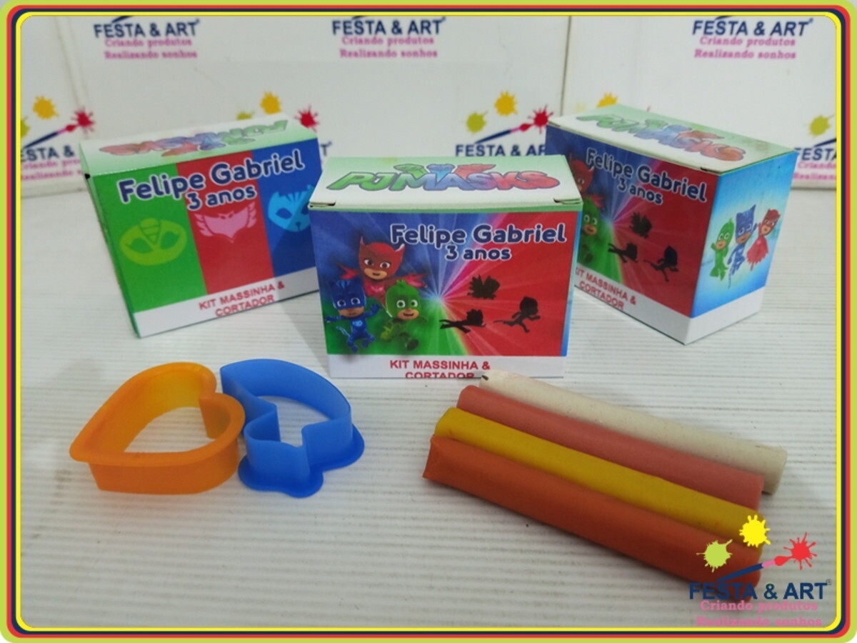 Kit Massinha e cortador - PJ masks