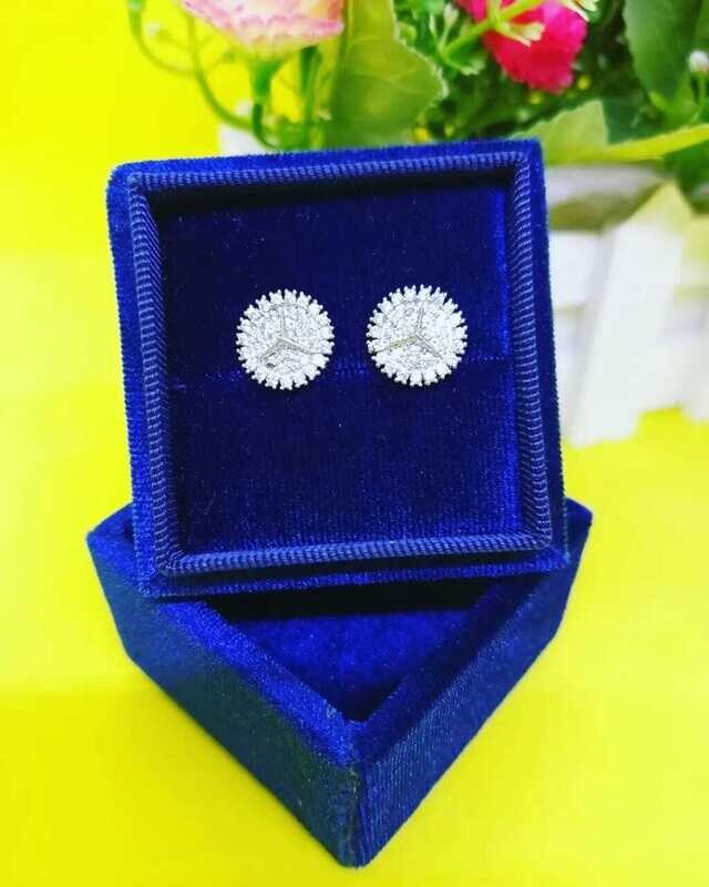 STUD EARRINGS