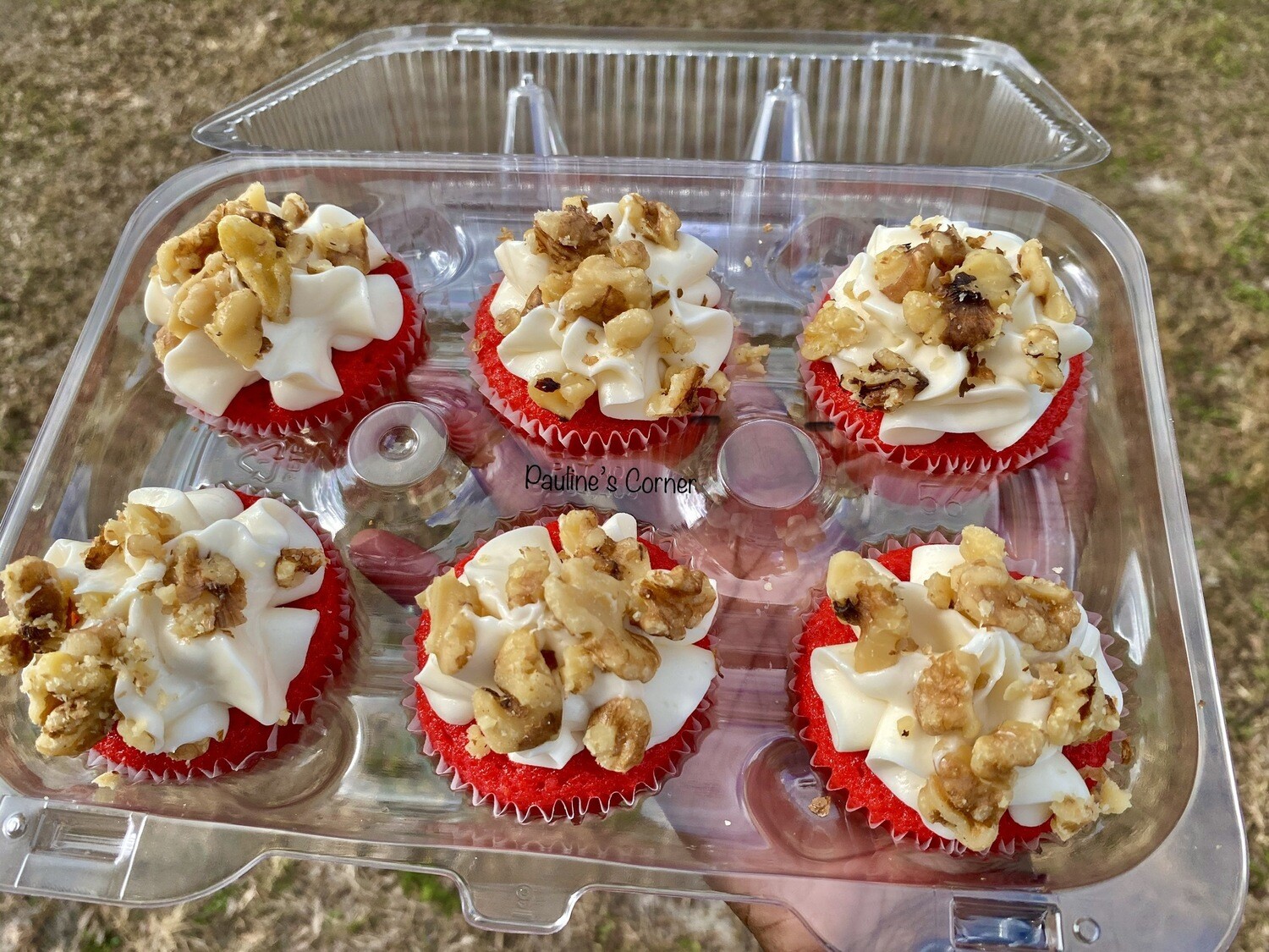 Red Velvet Cupcakes (6)