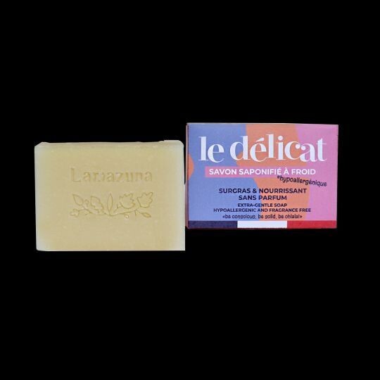 LE DÉLICAT SAVON SAPONIFIÉ À FROID SURGRAS ET NOURRISSANT-NATUREL ET VEGANE-100 g