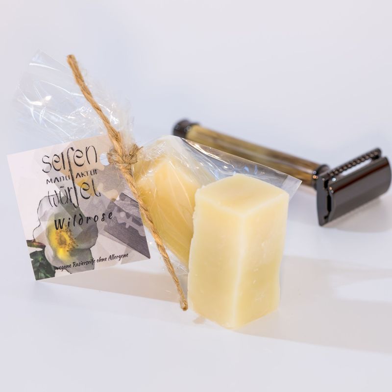 Rasier Würfel 1/2 Rasierseife, Rasierwürfel, Naturseife ohne Allergene, Abbildung 1/2 Rasierseife mit Rasierhobel