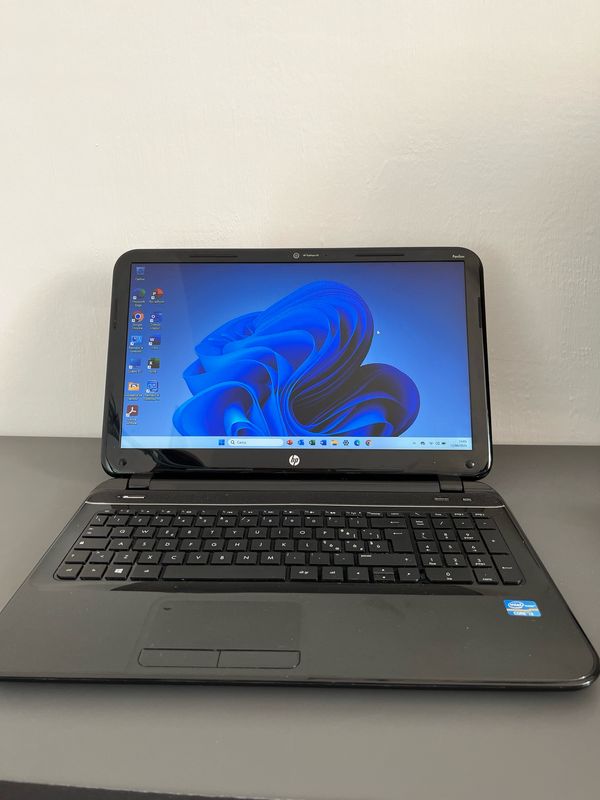 Pc HP, core i3, SSD 256 gb, RAM 8 gb, Windows 11 (ricondizionato) + office in regalo