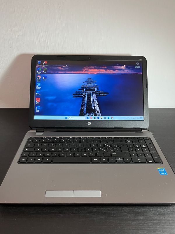 Pc HP, core i5, SSD 250 gb, RAM 8 gb, Windows 11 pro (ricondizionato) + office in regalo