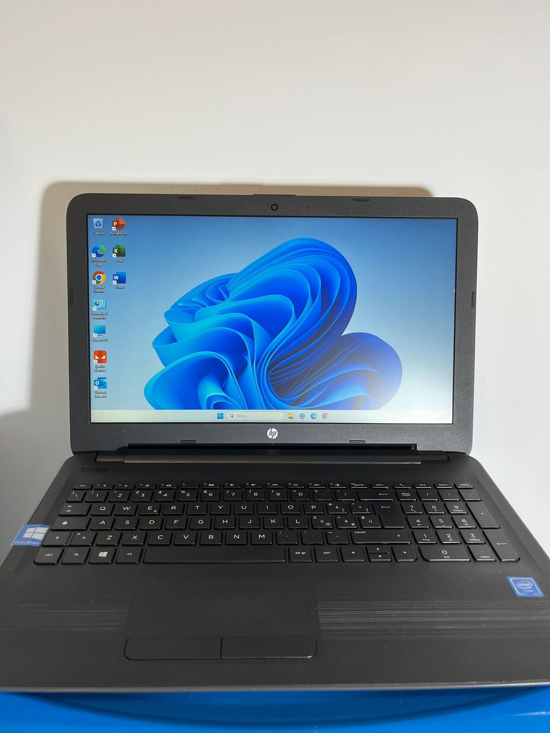 Pc HP, SSD 240 GB, RAM 8 GB, Win 11 (ricondizionato) + office in regalo