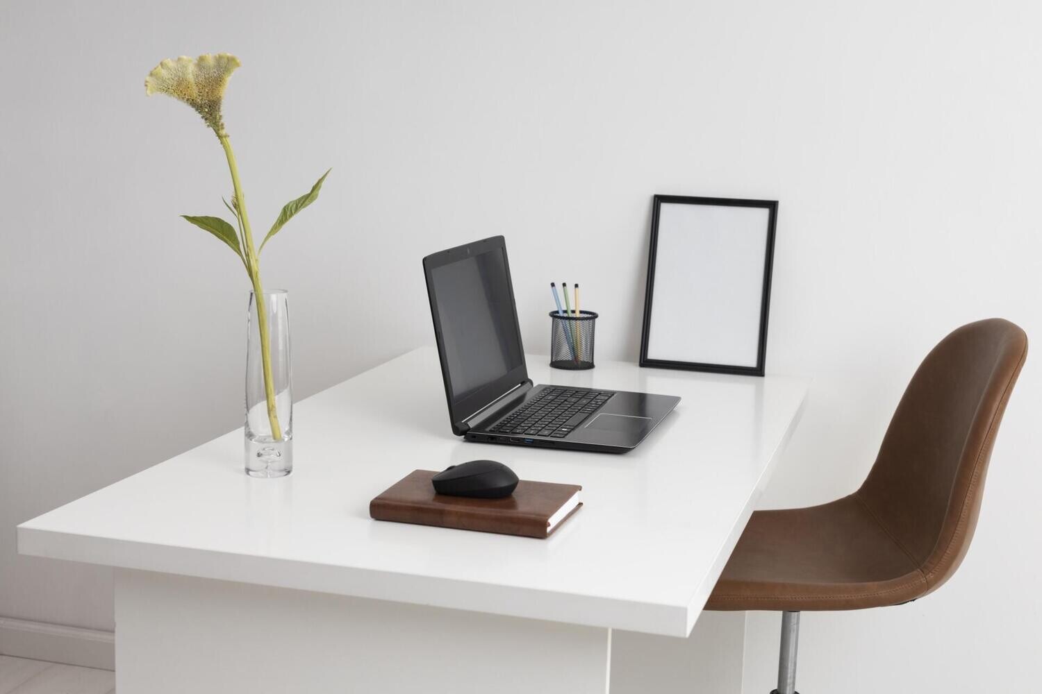Schreibtisch, bis 1,6 m