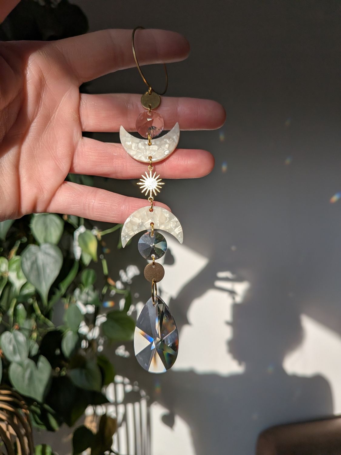 Suncatcher Small - 2 Moons - mystischer Sonnenfänger mit Regenbogenkristallen und Mond