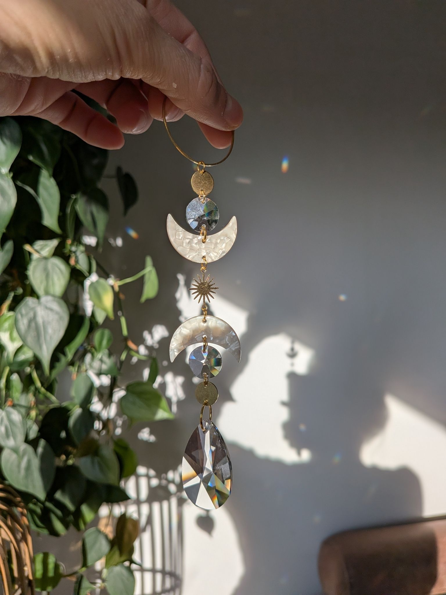 Suncatcher Small - 2 Moons - mystischer Sonnenfänger mit Regenbogenkristallen und Mond