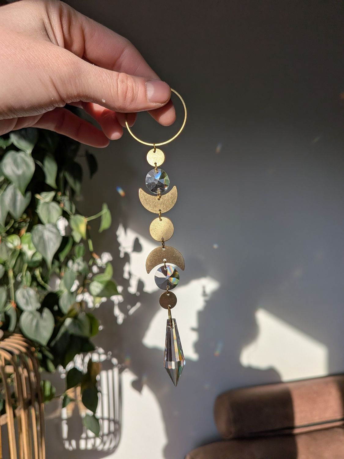 Suncatcher Small - Moonphase - mystischer Sonnenfänger mit Regenbogenkristallen