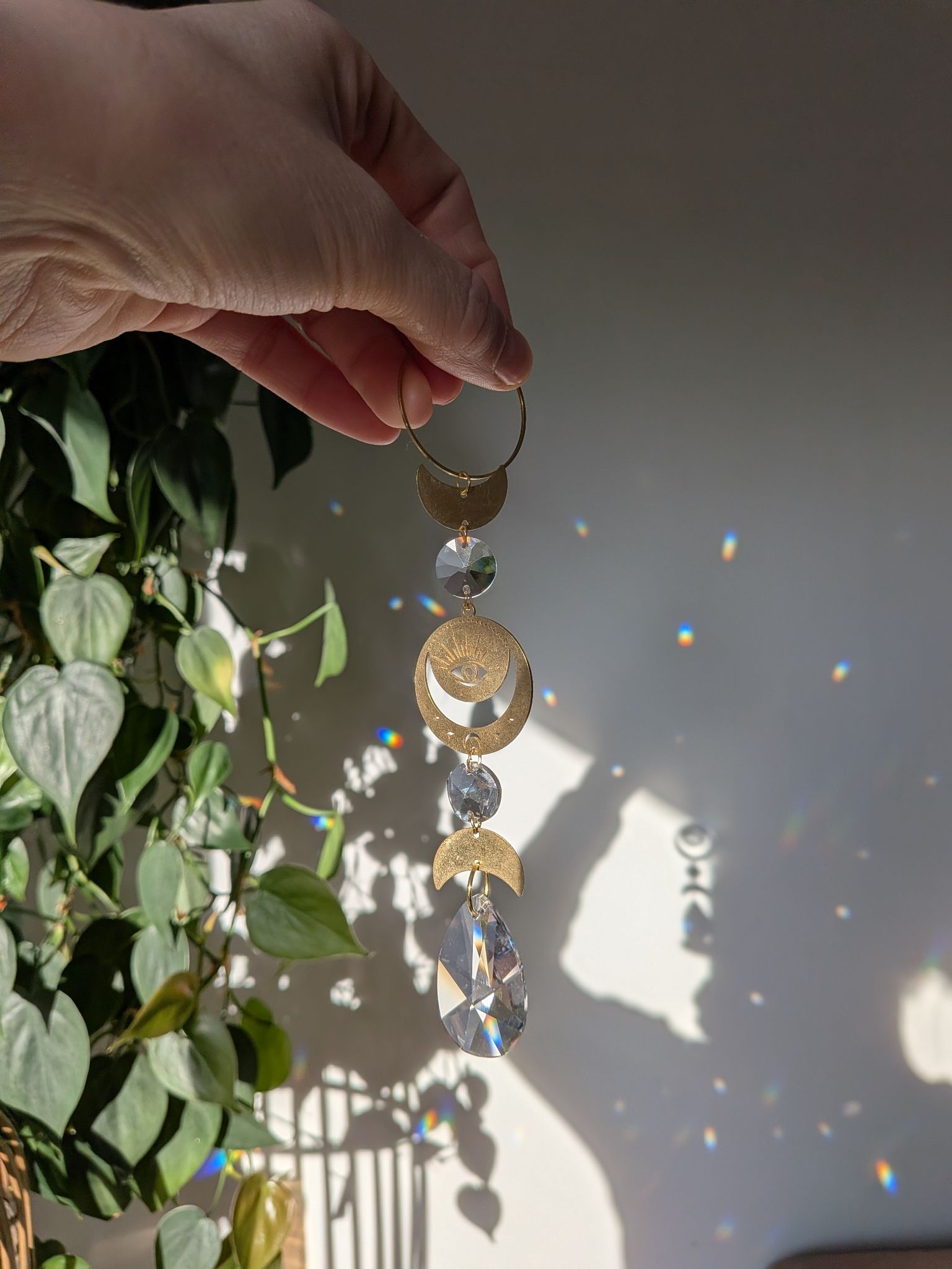 Suncatcher Small - Mystic Eye - mystischer Sonnenfänger mit Regenbogenkristallen