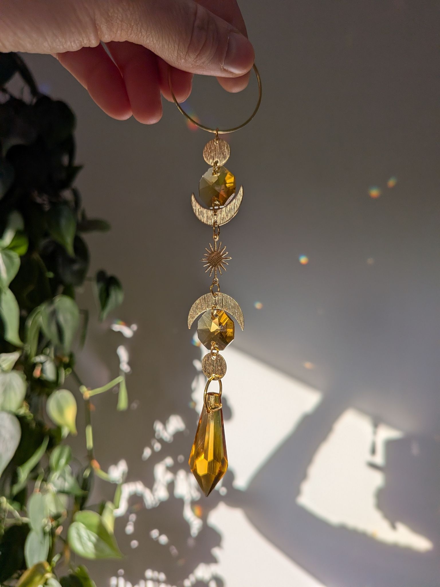 Suncatcher Small - Topaz Moon - Sonnenfänger mit gelben Regenbogenkristallen