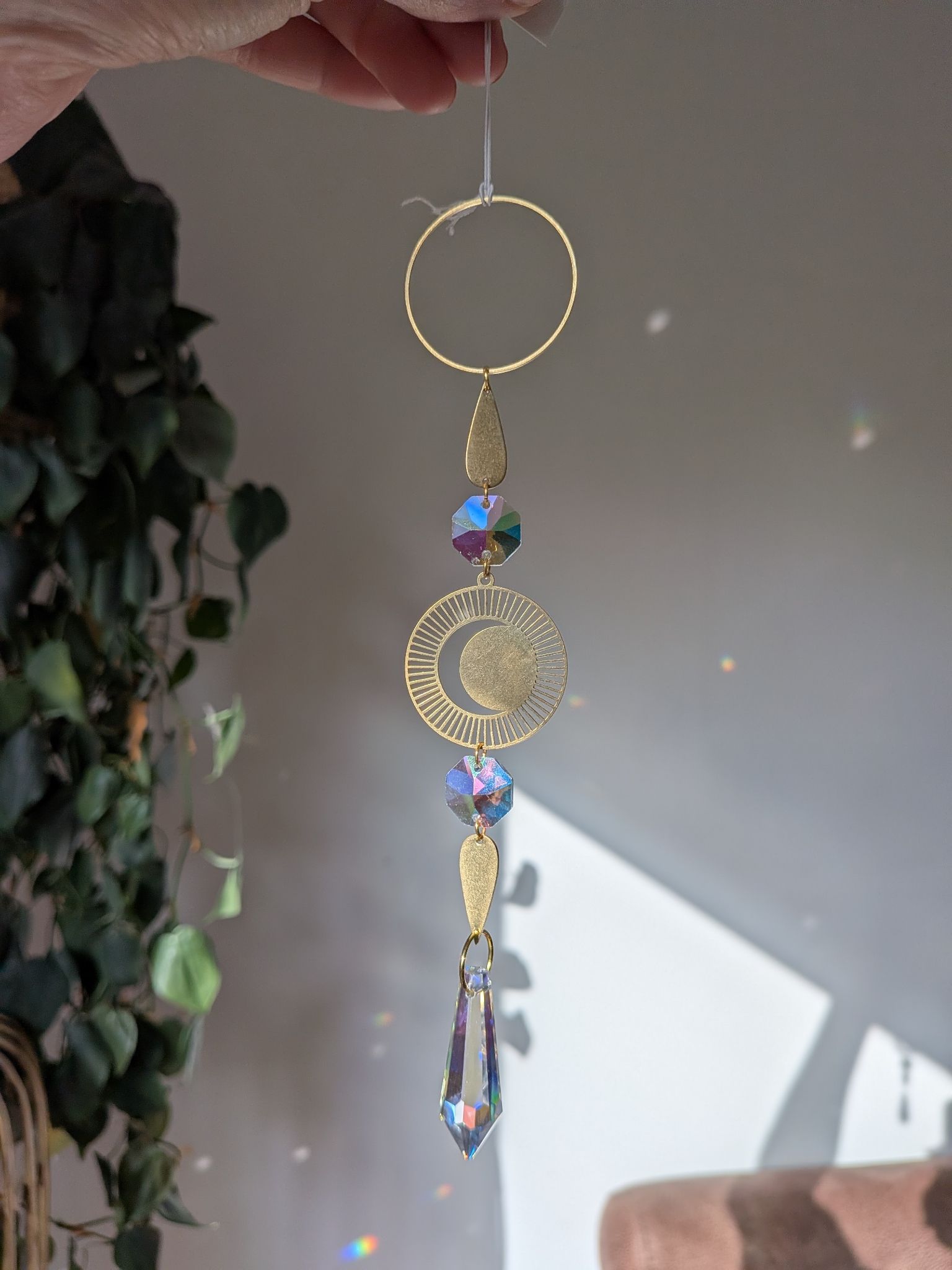 Suncatcher Small - Aurora Moon - Sonnenfänger mit Aurora Borealis Regenbogenkristallen, Iristierender Effekt