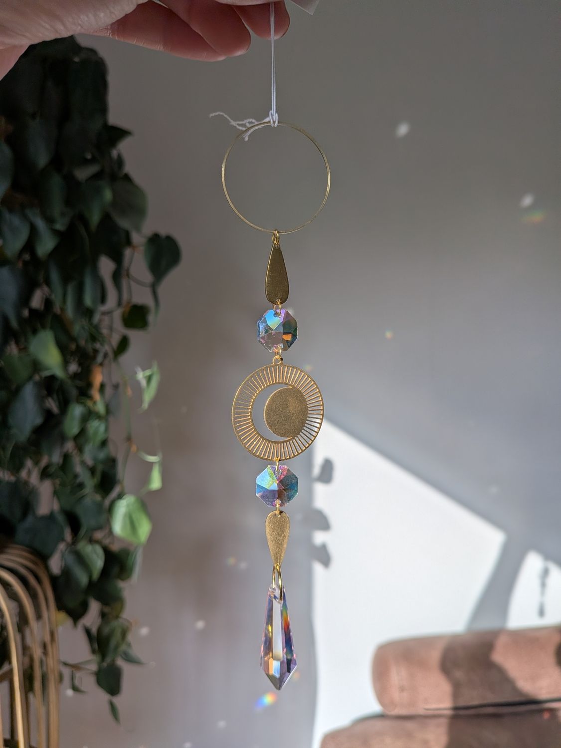 Suncatcher Small - Aurora Moon  - Sonnenfänger mit Aurora Borealis Regenbogenkristallen, Iristierender Effekt