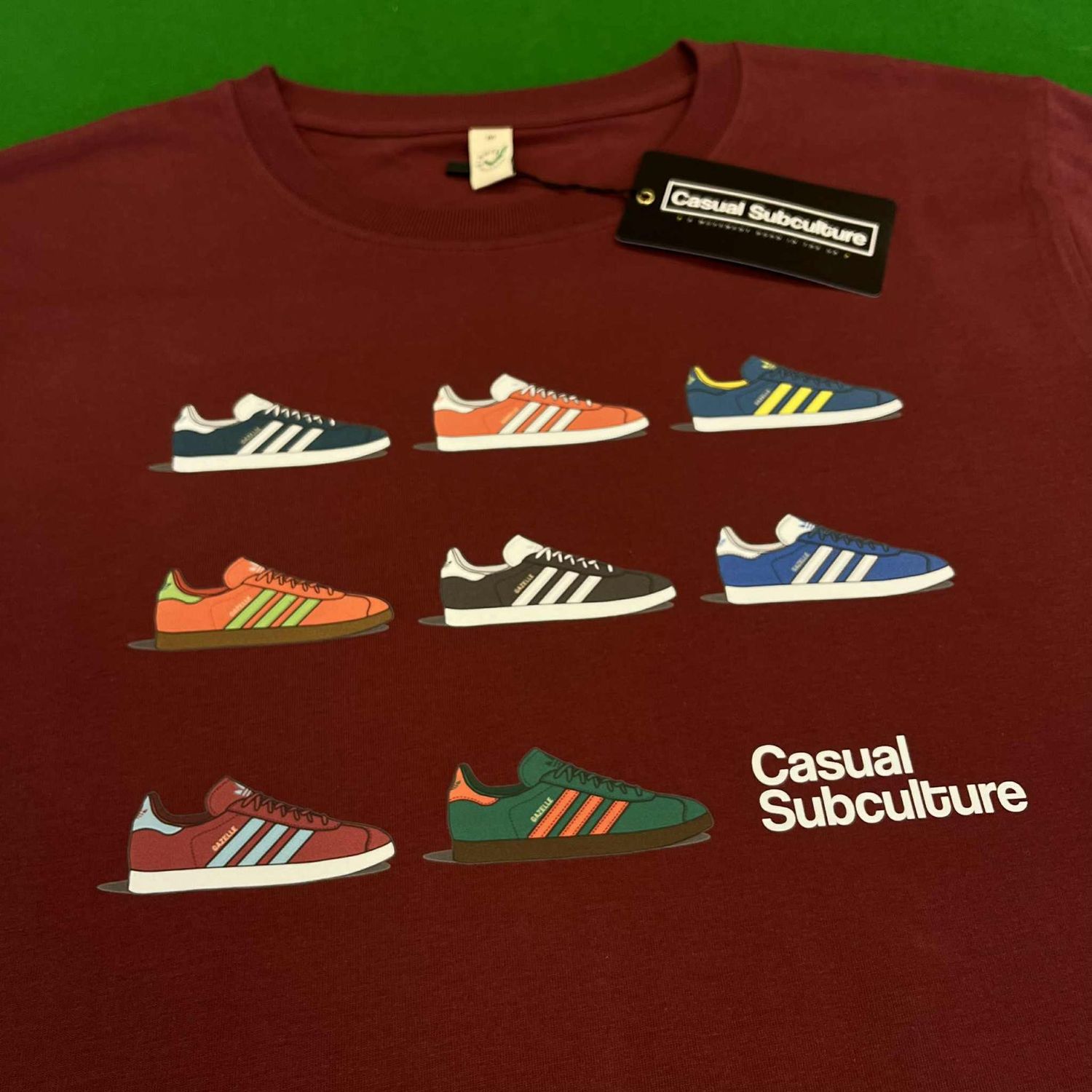 Gazelle Trainer T Shirt - Burgundy  - MEDIUM