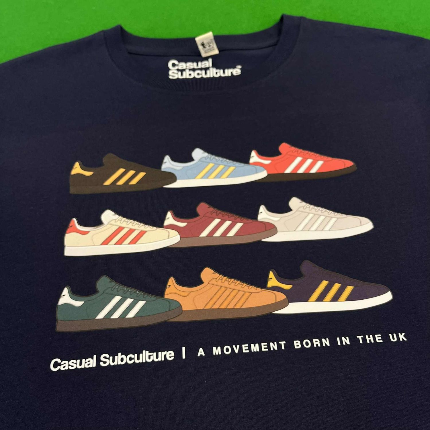 Gazelle Trainer T Shirt - Navy  - MEDIUM